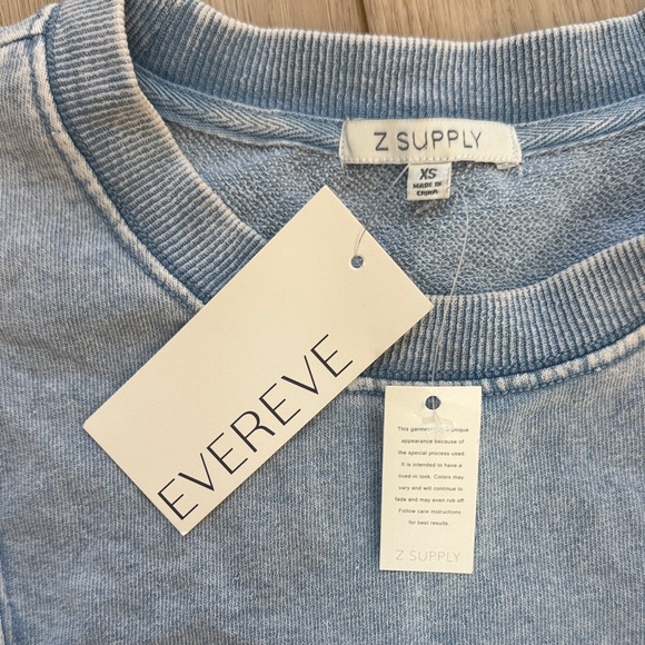 Z Supply Light “denim” Blue Crewneck NWT SZ XS - Picture 2 of 9